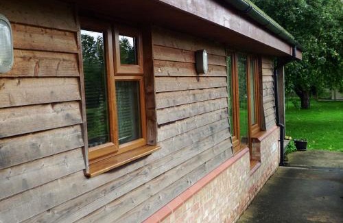 Tilney Fen End House | Kenilworth Garden Accomodation