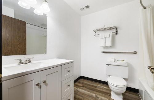 Tri-Cities Hotel | Kennewick Inn & Suites Tri Cities