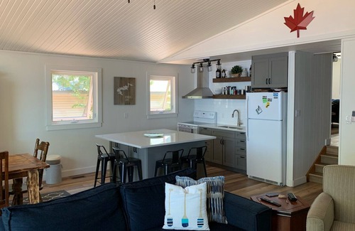 Dysart et al Cottage | Kennisis Lake Beauty - Great Location / Waterfront / Cottage - Family Friendly