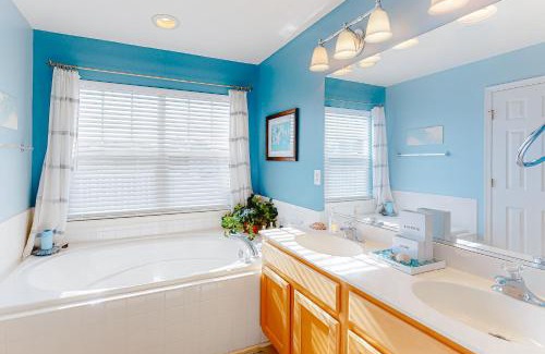Frankford House | Kensington Court - 32759 Kensington