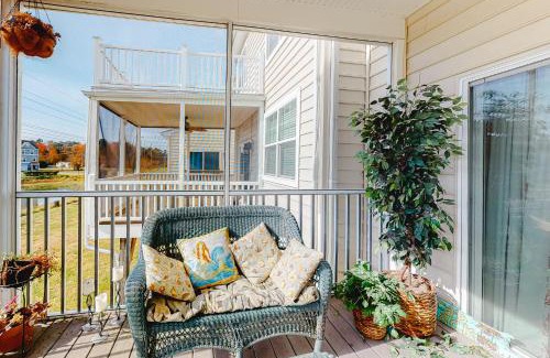 Frankford House | Kensington Court - 32759 Kensington