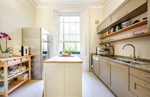 Campden Apartment | Kensington High Life- by Out of Office Lifestyle