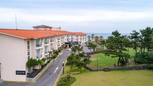 Hallim Resort | Kensington Resort Jeju Hanlim