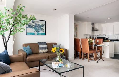 Abingdon Apartment | Kensington Roof Garden- 1000 Sq Feet Abingdon Road W8