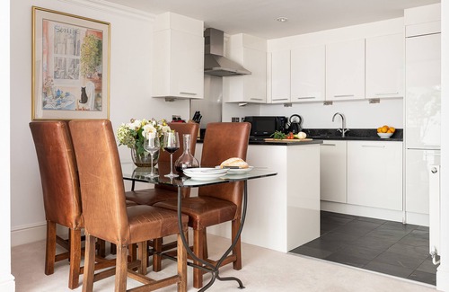 Abingdon Apartment | Kensington Roof Garden- 1000 Sq Feet Abingdon Road W8