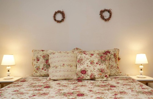 Berea Cottage | Kentucky Inn & Horse Farm. Cottage-Style Barn Suite, Breakfast Included