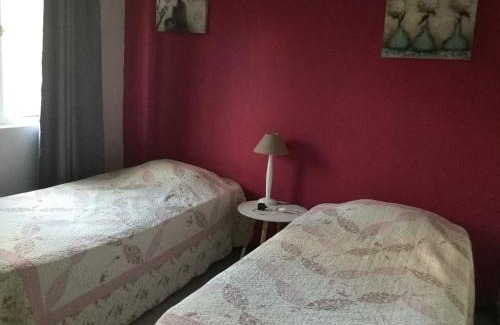 Bain Boeuf Apartment | Kenville 17