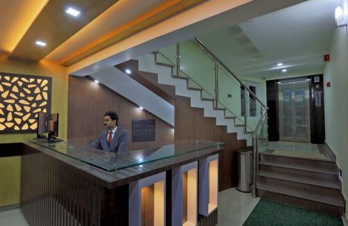 Kaloor Hotel | Kenz Residency