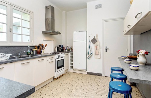 Keremma House | Keravel, family home with character and direct access to the sea