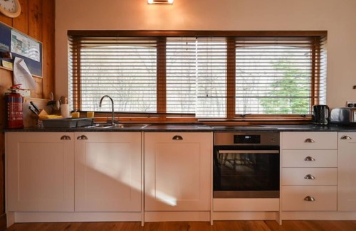 Beauly House | Kerrow Cottage by Interhome