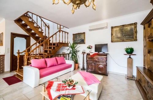 Matyasfoeld Villa | Kertvárosi Családi Ház