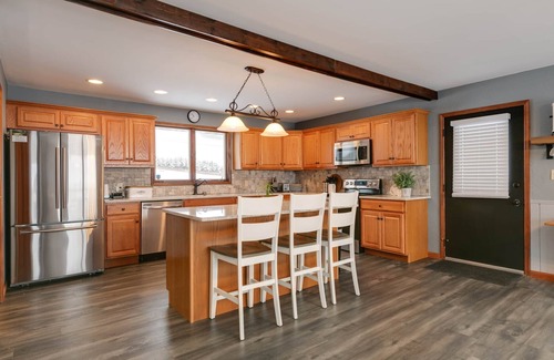 Gaines House | Kettle Creek Hills Lodge: Exceptional Views!