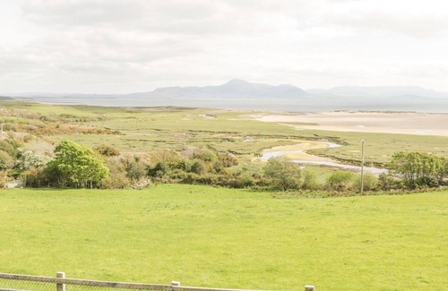 Valley House | KEVIN'S HOUSE, pet friendly in Achill Island, County Mayo