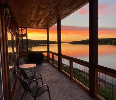 Houghton House | Keweenaw Waters Resort