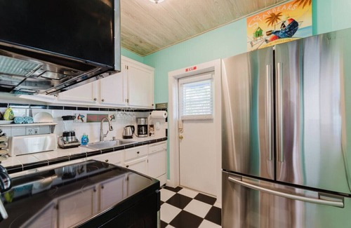 Flamingo Parks House | Key West Cottage a Charming Bungalow Retreat