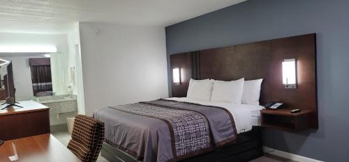 Boaz Hotel | Key West Inn - Boaz