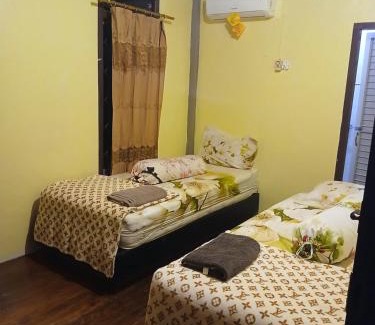 Nias House | KeyHole Surf Camp