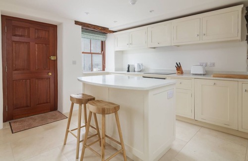 Castletown Cottage | Keys Cottage - a holiday cottage that sleeps 4 guests in 2 bedrooms