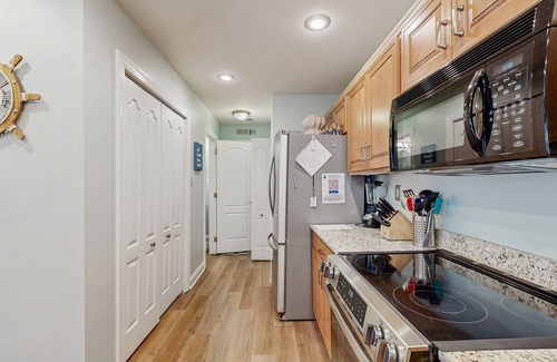 Keys Of Marsh Harbor House | Keys of Marsh Harbor townhouse w/community pool & tennis court, deck, grill