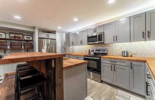 Keystone Condo | Keystone condo w/wood-burning fireplace & private balcony, Close to shuttle