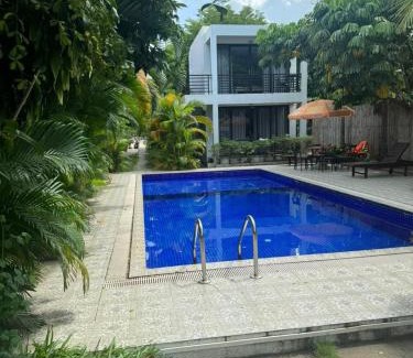 Kampot Resort | Khmer Bungalow