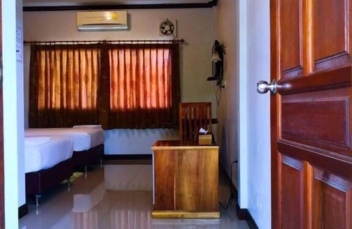 Nakhon Si Thammarat Hotel | Khum Nakhon Hotel