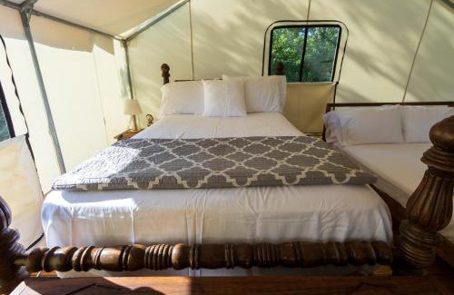 Coldspring Other | Khushatta Hills Ranch Glamping - Mom Mollie