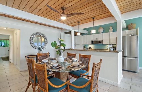 Kahana Condo | KHV 34 Spectacular Direct Ocean Front Views from the 2nd Floor at this 2BD Kahana Maui Condo