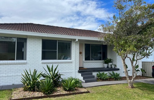 Dalmeny House | Kickback, relax and unwind