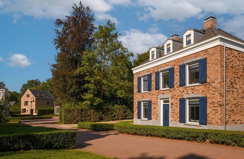 Maastricht Villa | Kids Villa in Maastricht with Playground Access