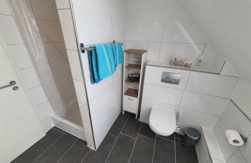 Russee - Hammer Apartment | Kiel-Russee Familienwohnung, Lademöglichkeit, Co2 Frei