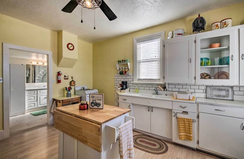 Manti House | Kik-N-Bak Cottage w/Beautiful Mountain View