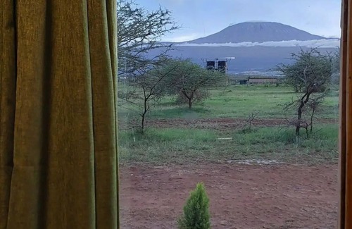 Oloitoktok Cabin | Kilimanjaro view cabin-Amboseli