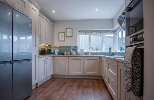 Narberth Cottage | Kiln Park Farmhouse - 4 Bedroom Cottage - Narberth