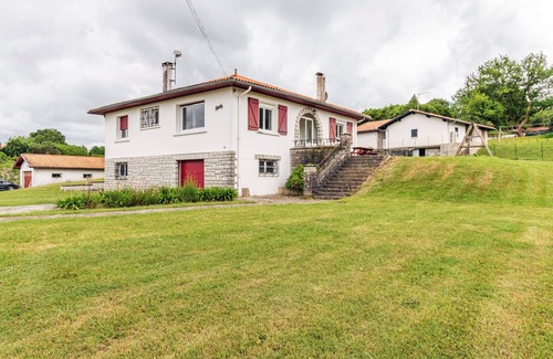 Bearn-Basque Country House | Kiloredy - Three Bedroom House, Sleeps 6