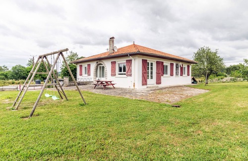 Bearn-Basque Country House | Kiloredy - Three Bedroom House, Sleeps 6