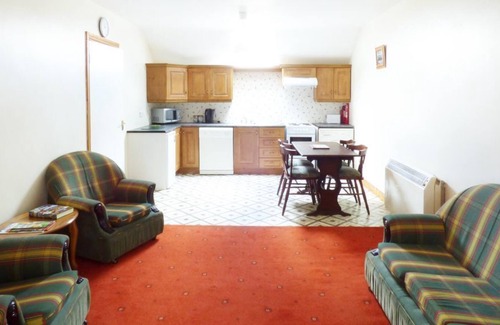 Ballina Apartment | KILTARTAN HOUSE 2B, pet friendly in Ballina, County Mayo