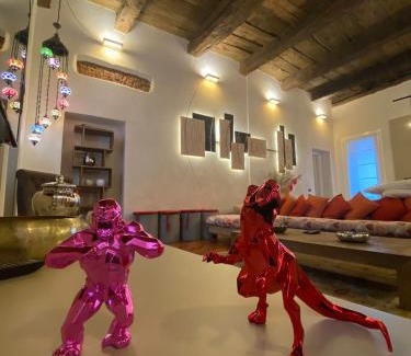 Arona Apartment | Kindness art apartment in historic center