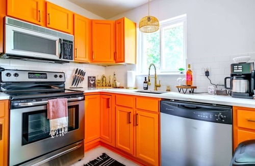 Italian Village House | King Bed – Parking Free – Convention - Short North