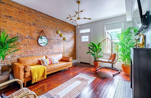Italian Village House | King Bed – Parking Free – Convention - Short North