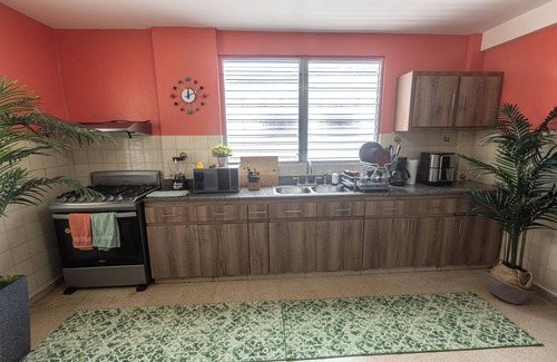 Panama City House | King Beds 4br Urban Oasis w/Coffee bar