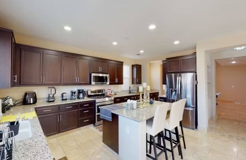 Chico Other | King Beds Castle | Air Hockey | Room TVs | Firepit