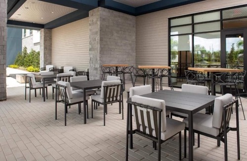 Orlando Apartment | King Room Near Bank of America ORL