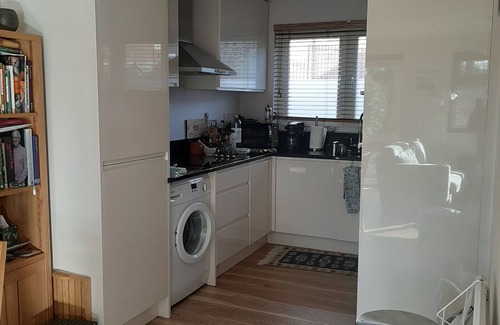 Angel Apartment | King's Cross - the perfect central venue for exploring London and beyond!