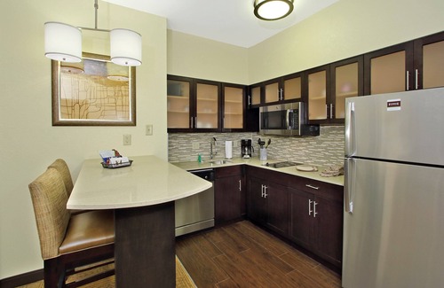 Odessa Condo | King Suite. Free Breakfast. Outdoor Pool. Gym. Near the University of Texas Permian Basin!