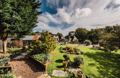 St Austell Bed & Breakfast | King-Superior-Ensuite with Shower-Garden