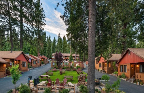 Tahoe Vista Apartment | King Two Bedroom Suite