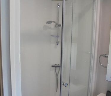 Ingoldmells Apartment | Kingfisher : Seasons:- 8 Berth, Central Heated, Close to site shop