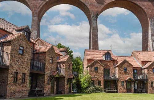 Ruswarp House | Kingfisher View