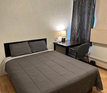 Cold Lake Hotel | Kings Court Motel